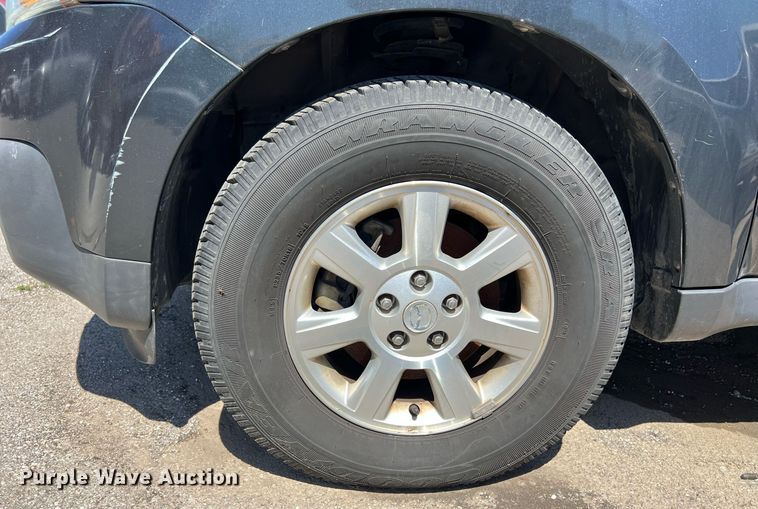 image for item EG8379 2009 Mazda Tribute SUV