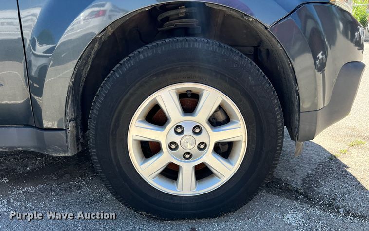 image for item EG8379 2009 Mazda Tribute SUV