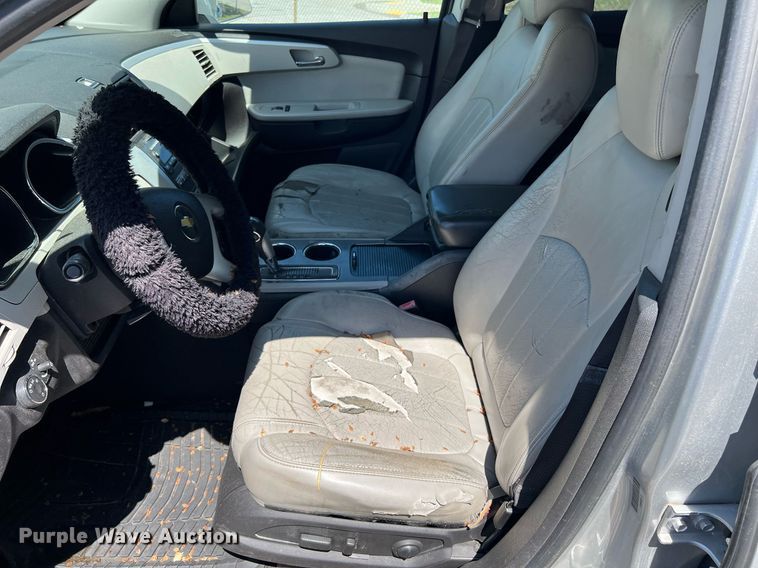 image for item EG8380 2011 Chevrolet Traverse SUV