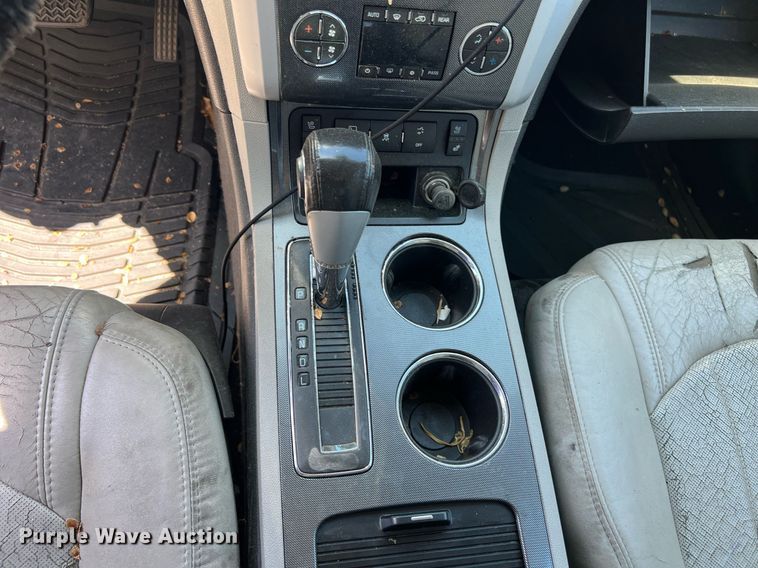 image for item EG8380 2011 Chevrolet Traverse SUV