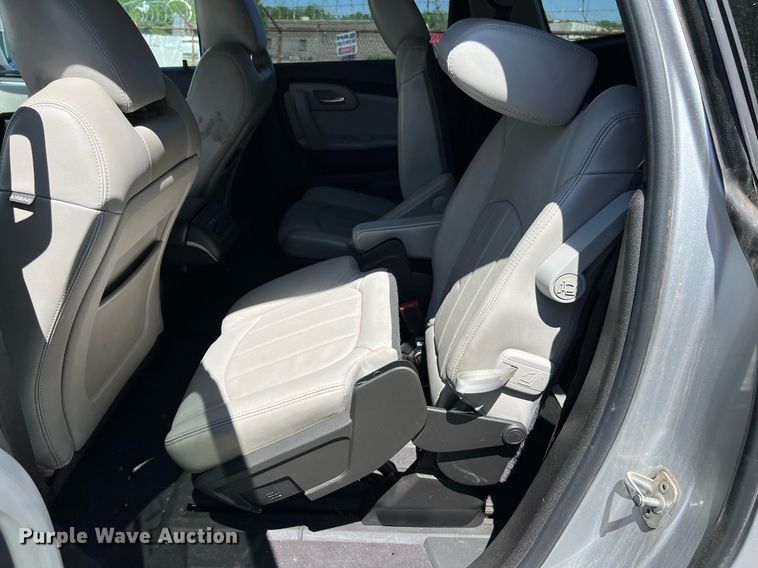 image for item EG8380 2011 Chevrolet Traverse SUV