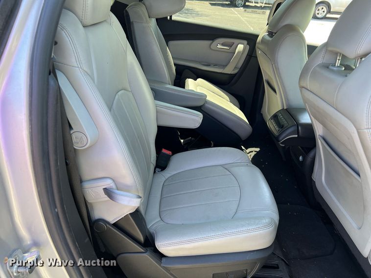 image for item EG8380 2011 Chevrolet Traverse SUV