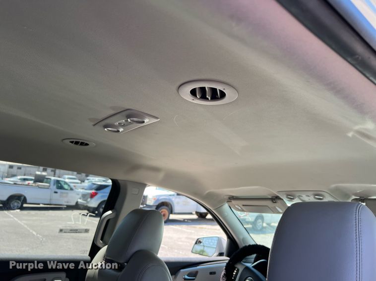 image for item EG8380 2011 Chevrolet Traverse SUV