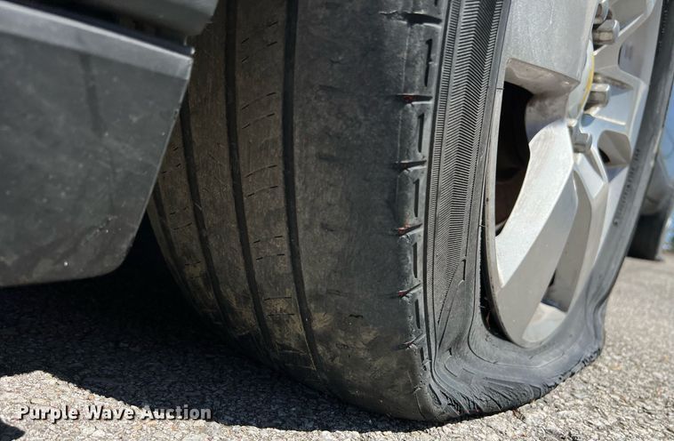 image for item EG8380 2011 Chevrolet Traverse SUV