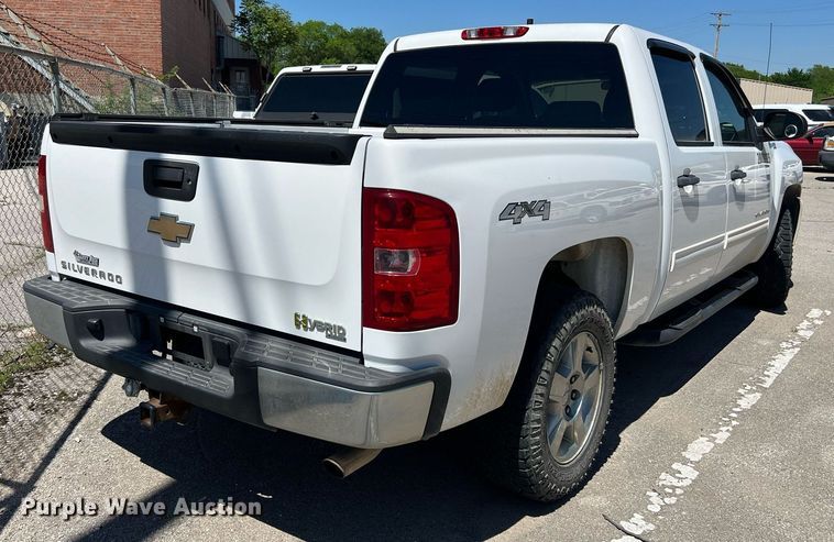 image for item EG8382 2009 Chevrolet Silverado Hybrid HY2 Crew Cab pickup truck