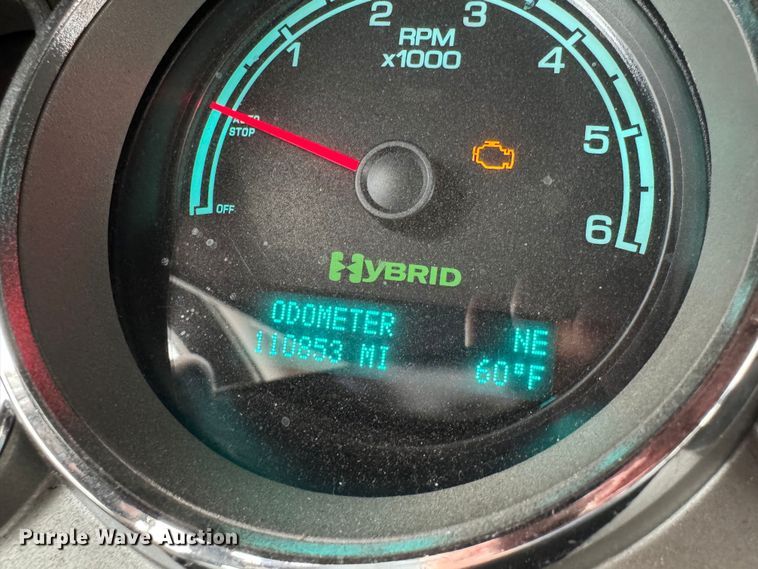 image for item EG8382 2009 Chevrolet Silverado Hybrid HY2 Crew Cab pickup truck