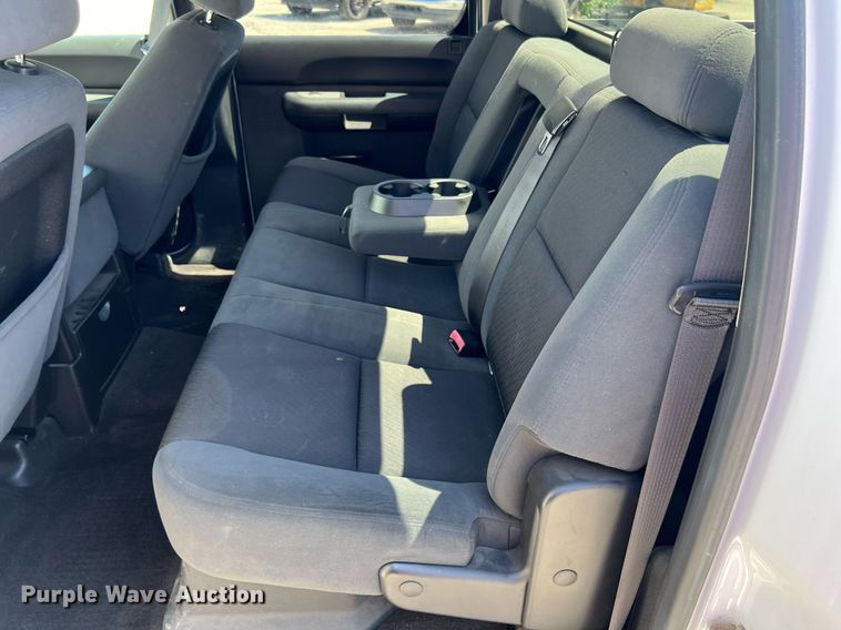 image for item EG8382 2009 Chevrolet Silverado Hybrid HY2 Crew Cab pickup truck