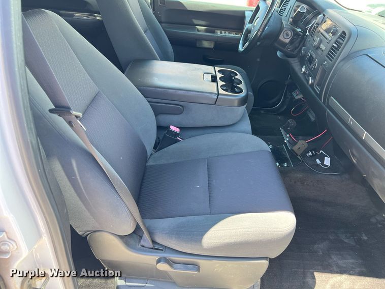 image for item EG8382 2009 Chevrolet Silverado Hybrid HY2 Crew Cab pickup truck