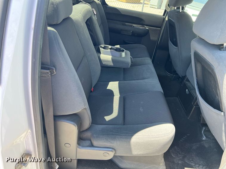 image for item EG8382 2009 Chevrolet Silverado Hybrid HY2 Crew Cab pickup truck