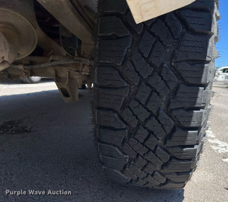 image for item EG8382 2009 Chevrolet Silverado Hybrid HY2 Crew Cab pickup truck