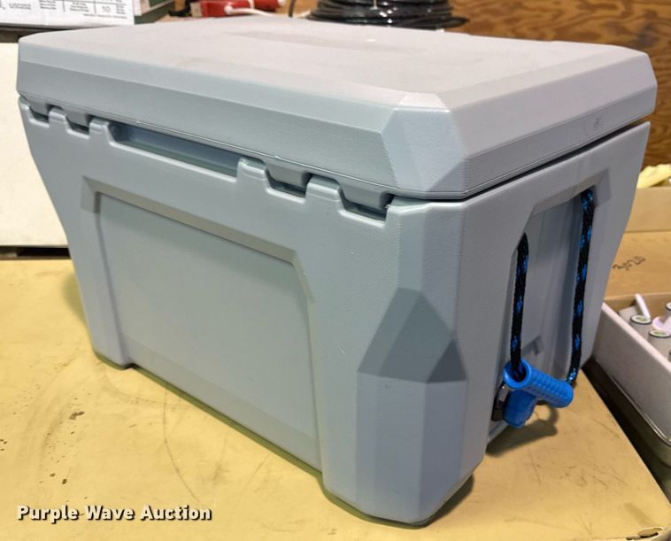 image for item EG8386 Lifetime cooler