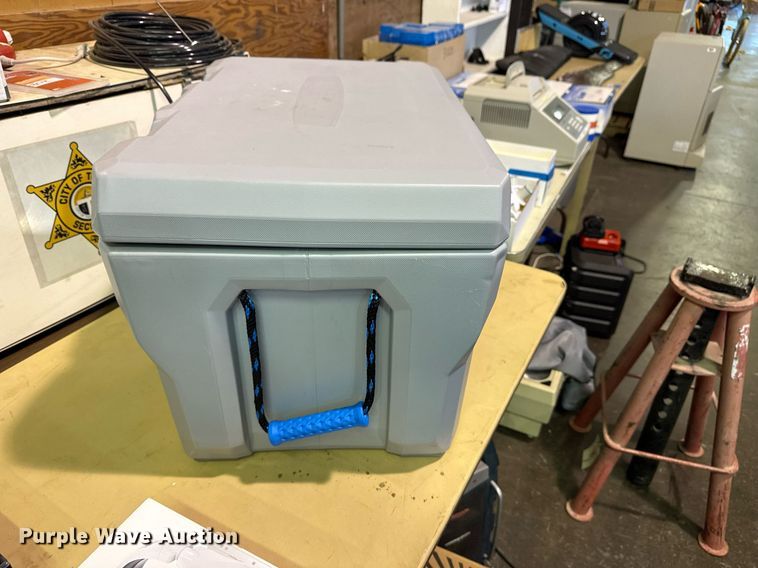 image for item EG8386 Lifetime cooler