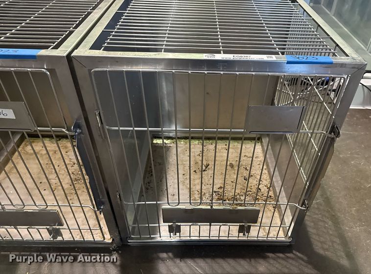 image for item EG8387 (2) dog kennels