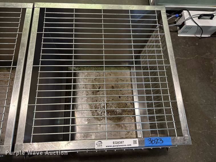 image for item EG8387 (2) dog kennels