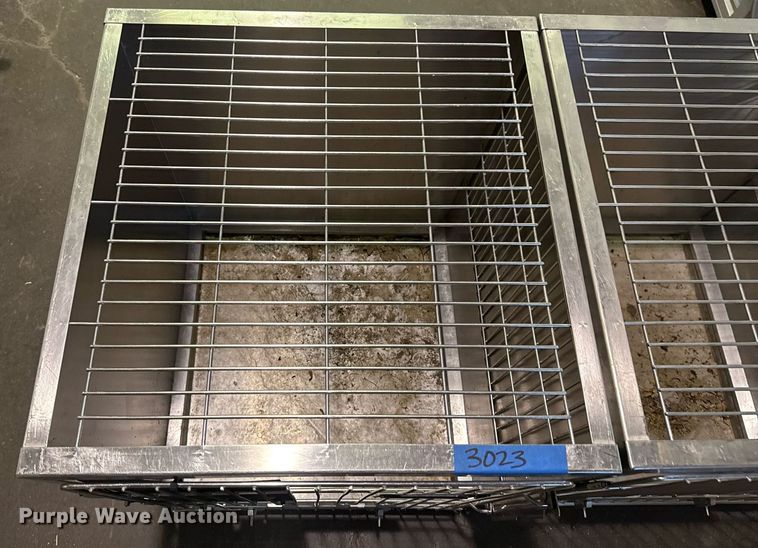 image for item EG8387 (2) dog kennels