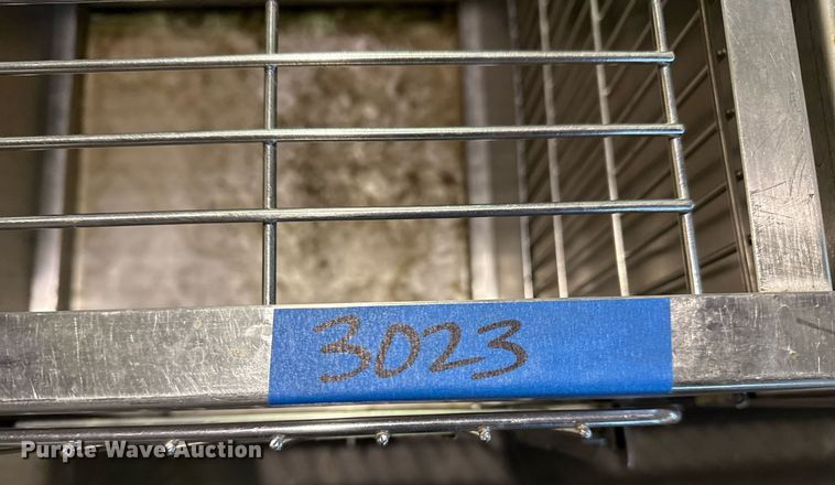 image for item EG8387 (2) dog kennels