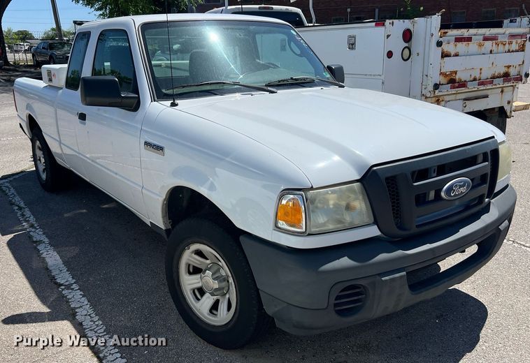 image for item EG8388 2011 Ford Ranger SuperCab pickup truck