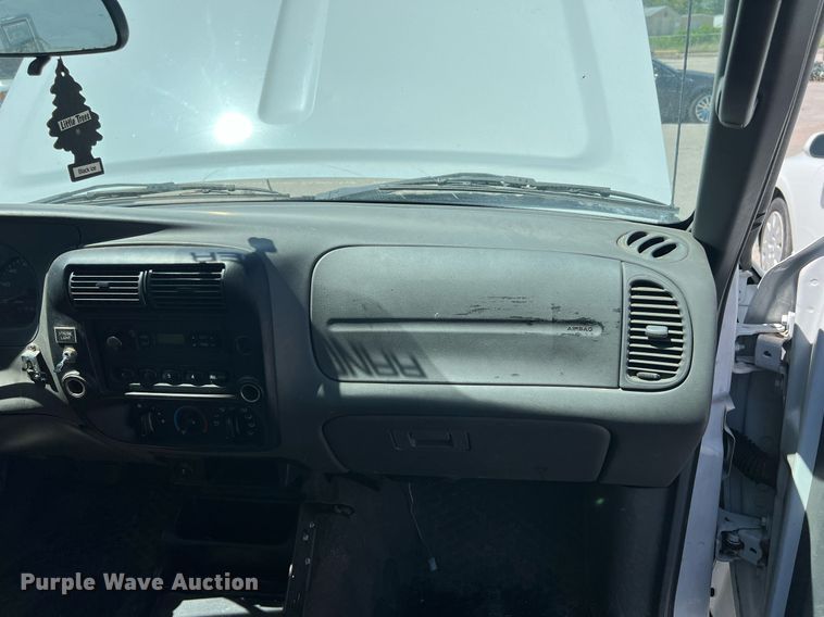 image for item EG8388 2011 Ford Ranger SuperCab pickup truck