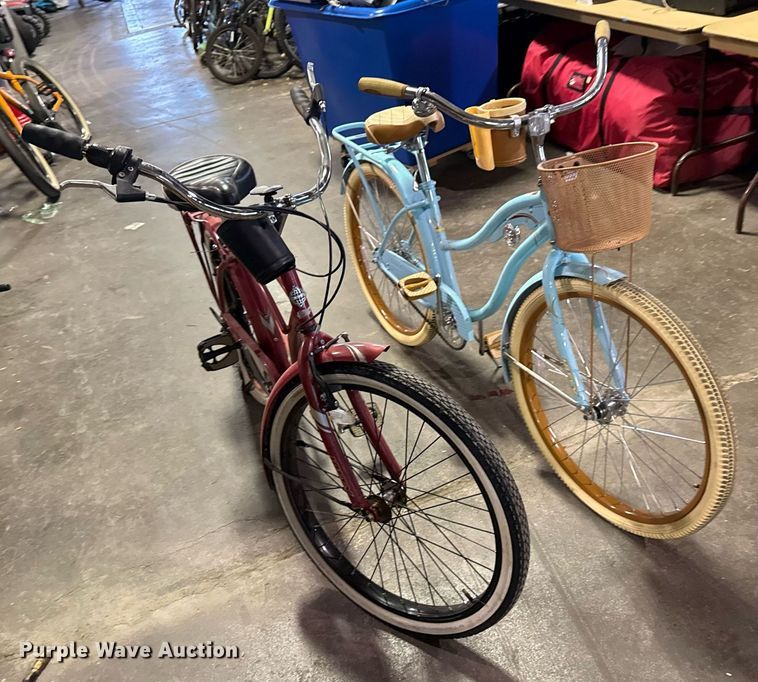 image for item EG8391 (2) Huffy bicycles