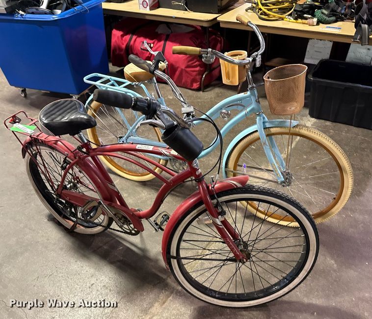 image for item EG8391 (2) Huffy bicycles