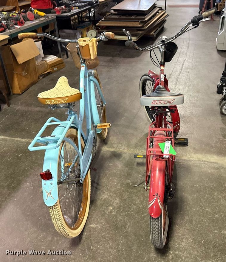 image for item EG8391 (2) Huffy bicycles