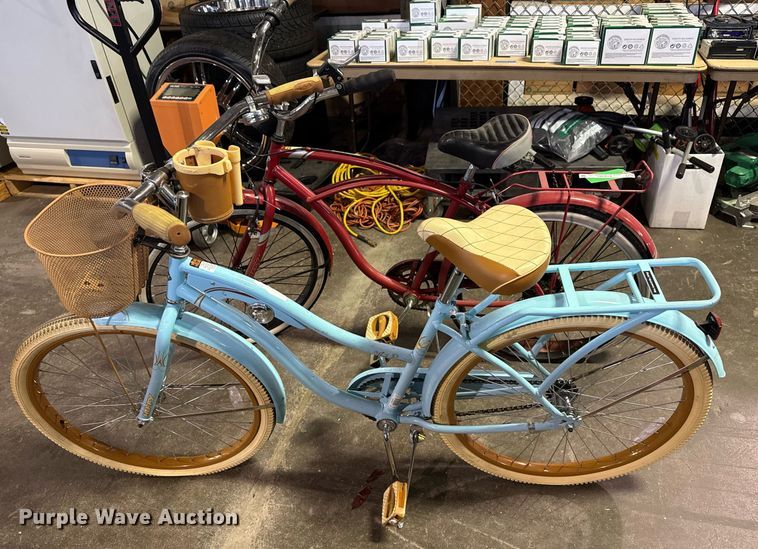 image for item EG8391 (2) Huffy bicycles