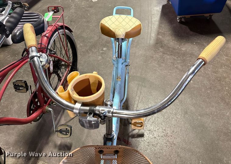 image for item EG8391 (2) Huffy bicycles