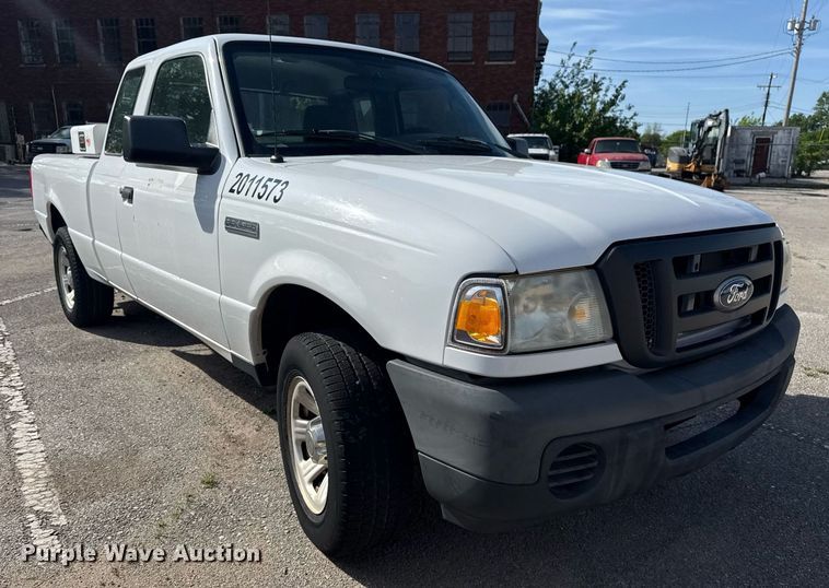 image for item EG8392 2011 Ford Ranger SuperCab pickup truck