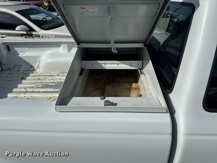 image for item EG8392 2011 Ford Ranger SuperCab pickup truck