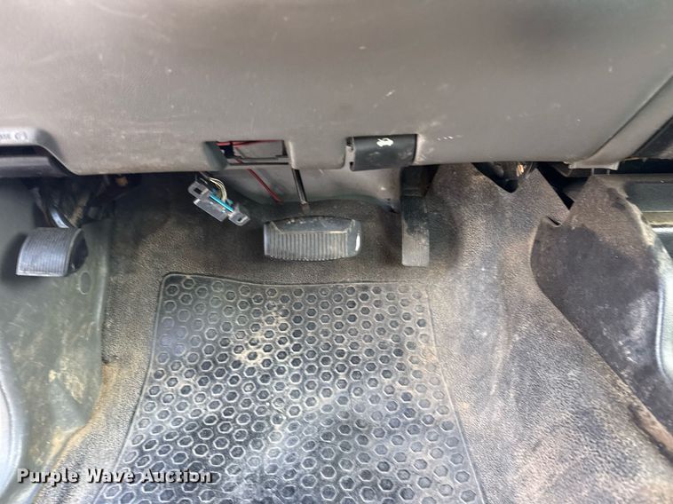 image for item EG8392 2011 Ford Ranger SuperCab pickup truck