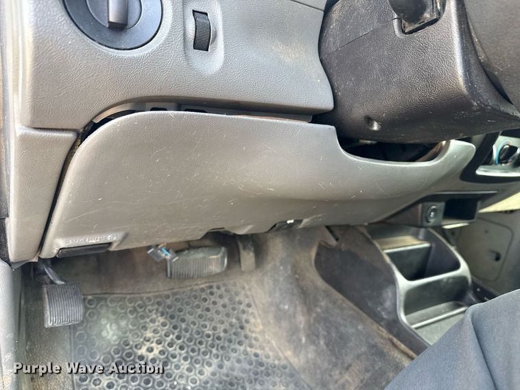 image for item EG8392 2011 Ford Ranger SuperCab pickup truck