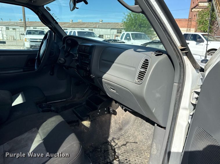 image for item EG8392 2011 Ford Ranger SuperCab pickup truck