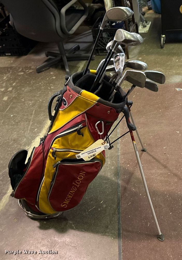 image for item EG8393 Set of golf clubs