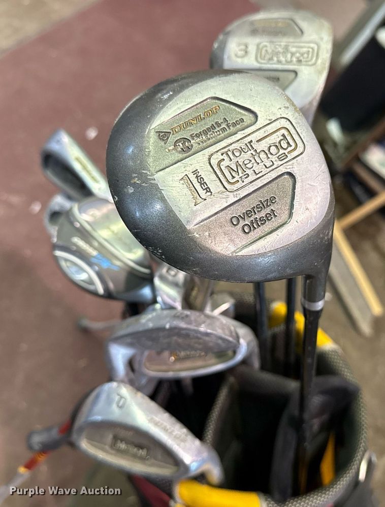 image for item EG8393 Set of golf clubs