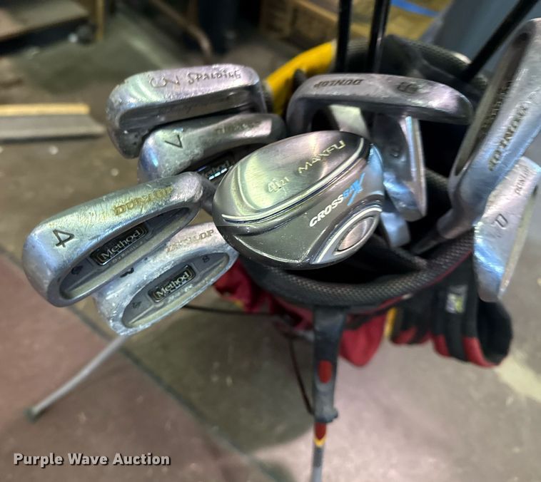 image for item EG8393 Set of golf clubs
