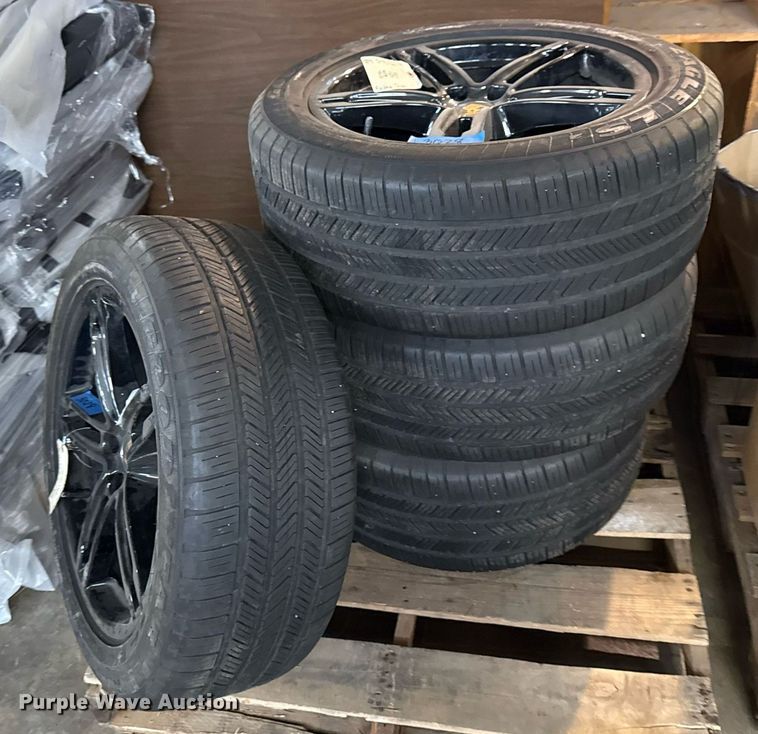 image for item EG8405 (4) Goodyear Eagle 235/55R19 tires and wheels