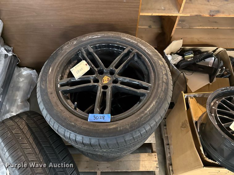 image for item EG8405 (4) Goodyear Eagle 235/55R19 tires and wheels