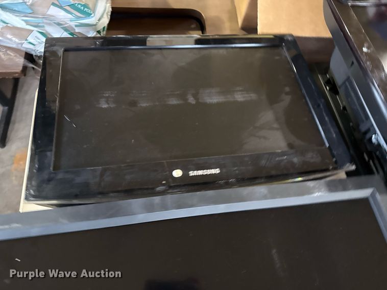 image for item EG8406 Approximately 10 televisions