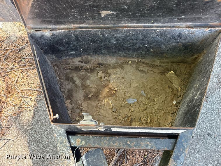 image for item EG8413 2011 Maxey Trailers utility trailer