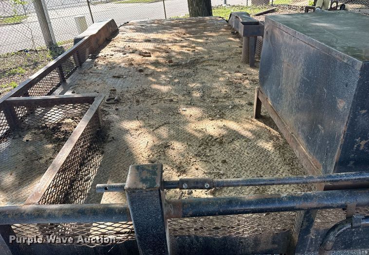 image for item EG8413 2011 Maxey Trailers utility trailer