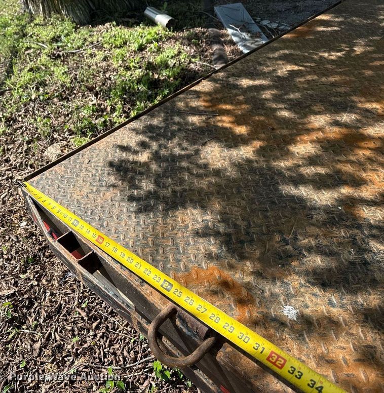 image for item EG8413 2011 Maxey Trailers utility trailer