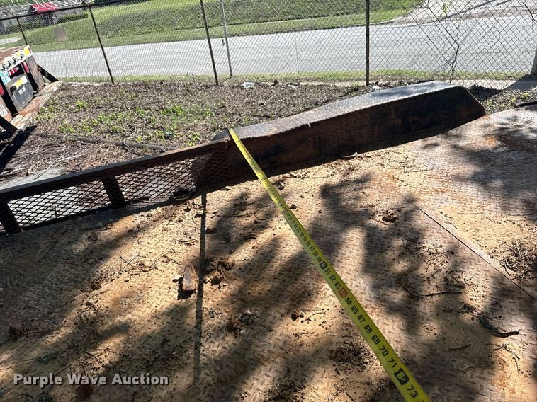 image for item EG8413 2011 Maxey Trailers utility trailer