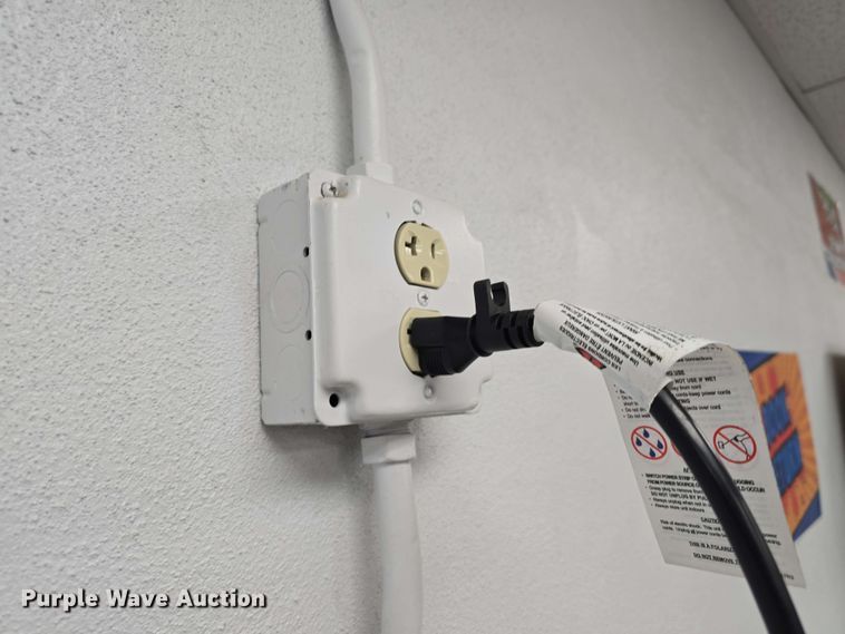 image for item EH8900 Spectrum Industries 55493-DBS-200001 VR storage/charging cart