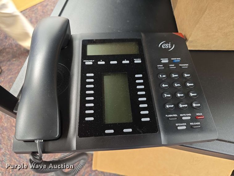 image for item EH8900 Spectrum Industries 55493-DBS-200001 VR storage/charging cart