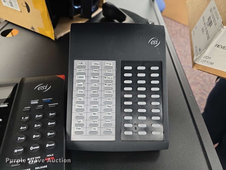 image for item EH8900 Spectrum Industries 55493-DBS-200001 VR storage/charging cart