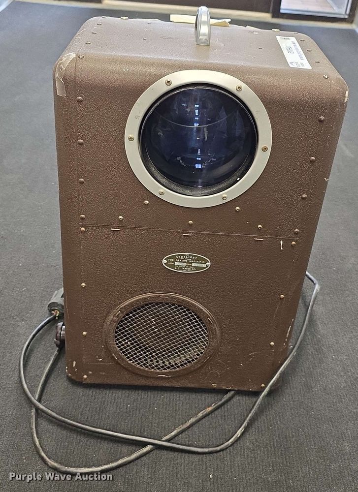 image for item EH8901 The Spotlight Opaque Materials TS-5 projector