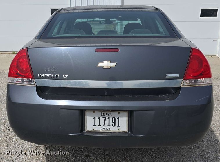 image for item EH8905 2010 Chevrolet Impala LT 