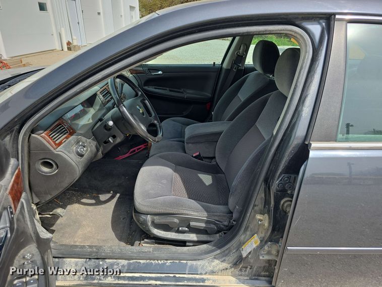 image for item EH8905 2010 Chevrolet Impala LT 