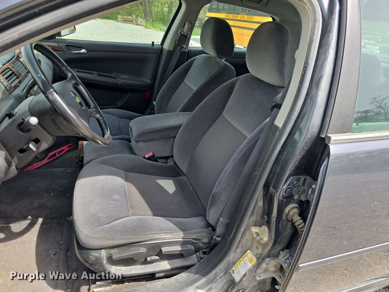 image for item EH8905 2010 Chevrolet Impala LT 