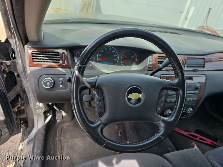 image for item EH8905 2010 Chevrolet Impala LT 